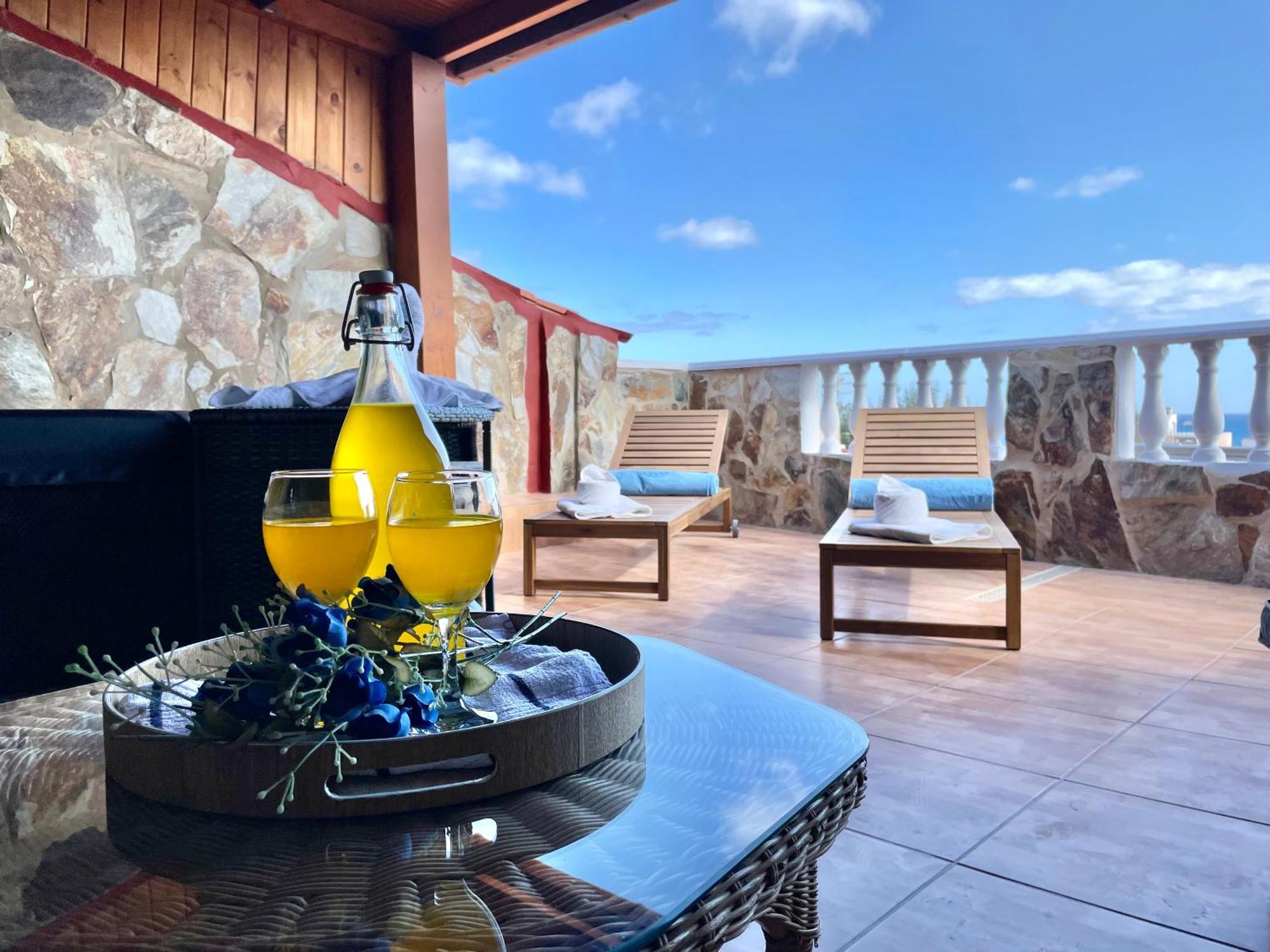 Chabela'S Seaview Penthouse & Spa Lajita المظهر الخارجي الصورة